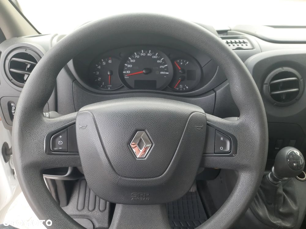 Renault Master - 25