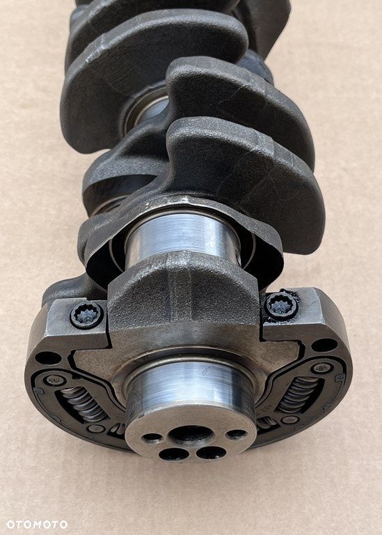 WAŁ KORBOWY SILNIKA TŁOKI VW T5 CARAVELLE MULTIVAN TRANSPORTER TOUAREG 2.5 TDI - 19