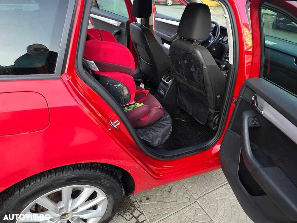 Skoda Octavia 1.6 TDI (Green tec) DSG Style - 23