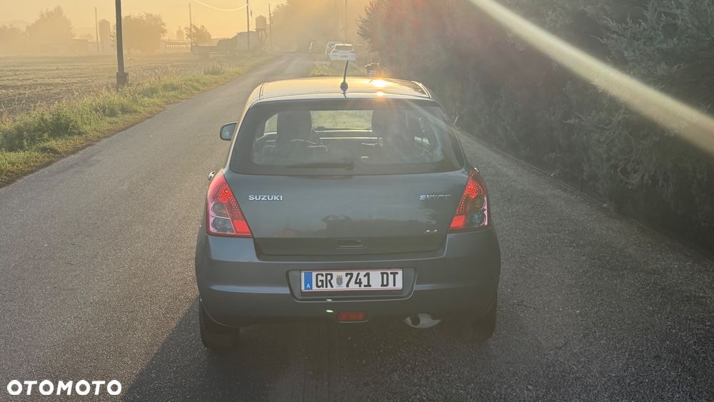 Suzuki Swift - 19