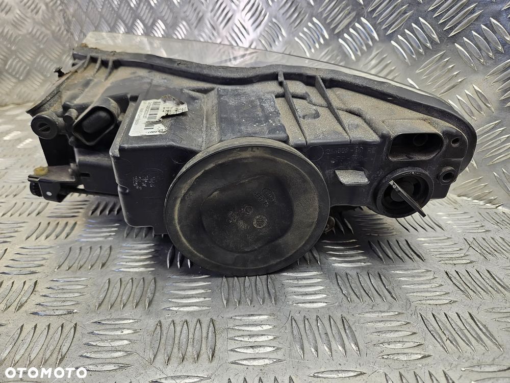 VW TOUAREG 7L LIFT 06-09R LAMPA PRZOD  PRAWA LEWA CENA ZA DWIE - 5