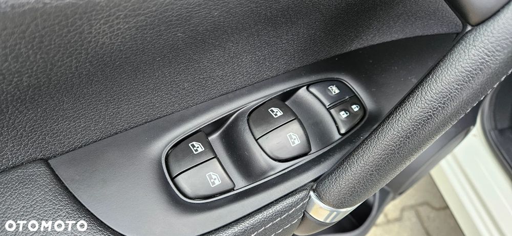 Nissan Qashqai - 37
