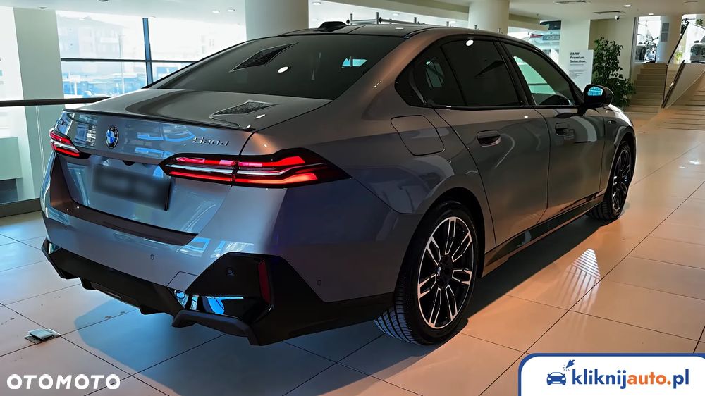 BMW Seria 5 520d xDrive mHEV M Sport - 3