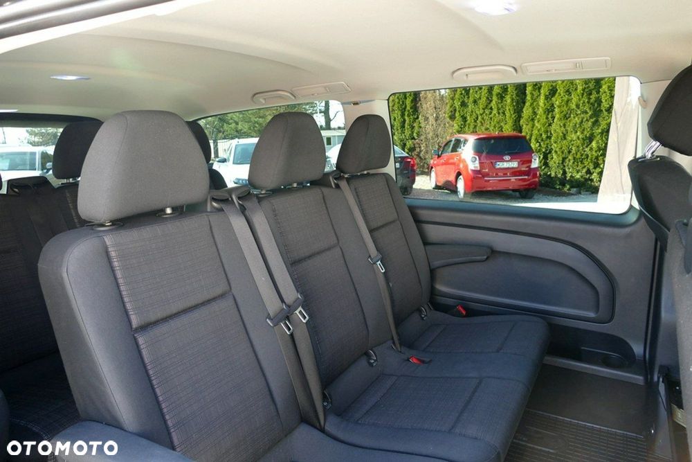 Mercedes-Benz Klasa V - 30