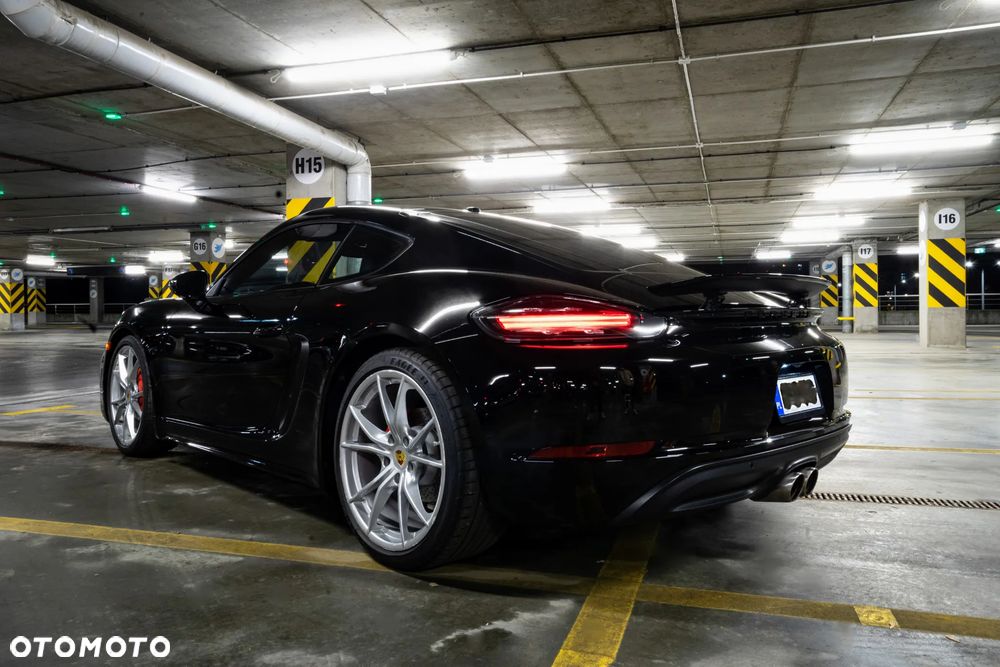 Porsche 718 Cayman - 7