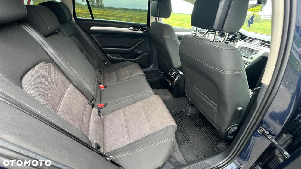 Volkswagen Passat 2.0 TDI BMT Comfortline DSG - 13