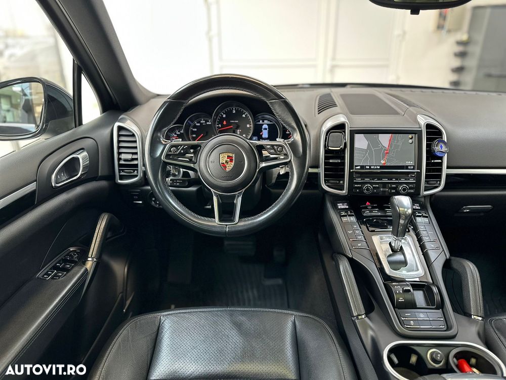 Porsche Cayenne Diesel Platinum Edition - 10