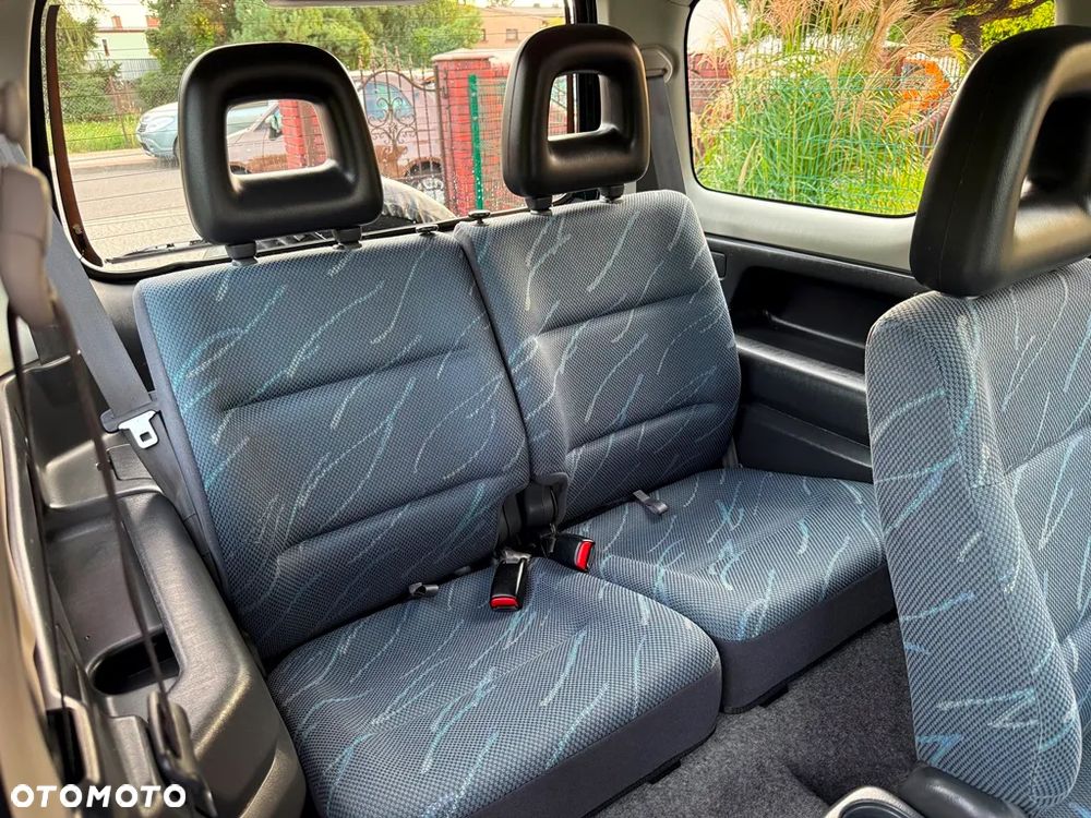 Suzuki Jimny 1.3 - 22