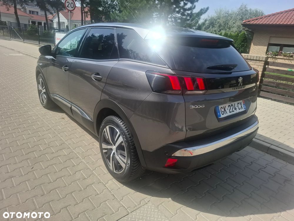 Peugeot 3008 1.2 PureTech Allure S&S EAT8 - 4
