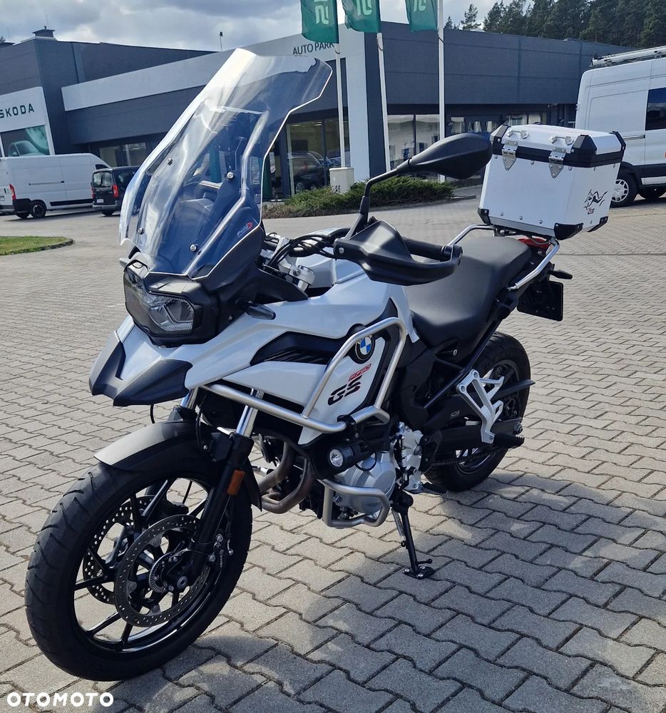 BMW F - 5