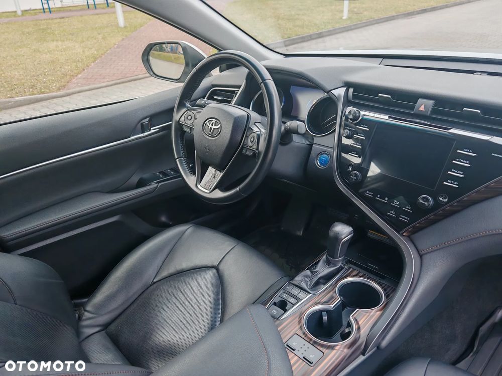 Toyota Camry 2.5 Hybrid Prestige CVT - 9