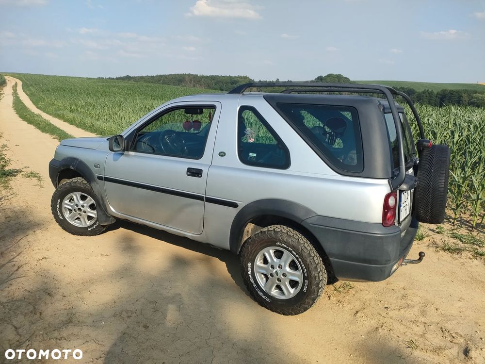 Land Rover Freelander 2.0 D - 12
