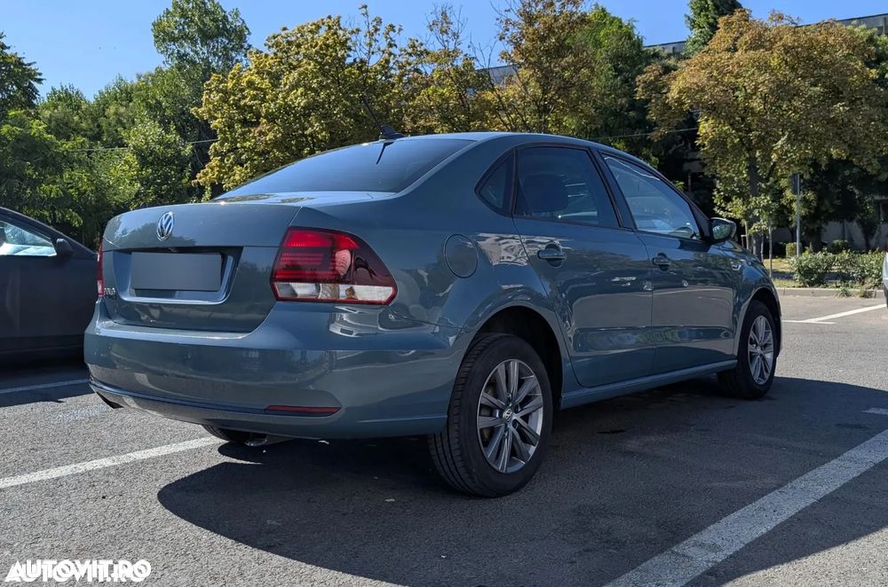 Volkswagen Polo - 8