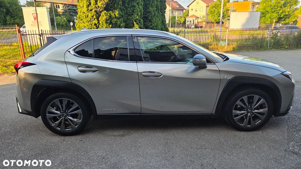 Lexus UX 250h F Sport 2WD - 7