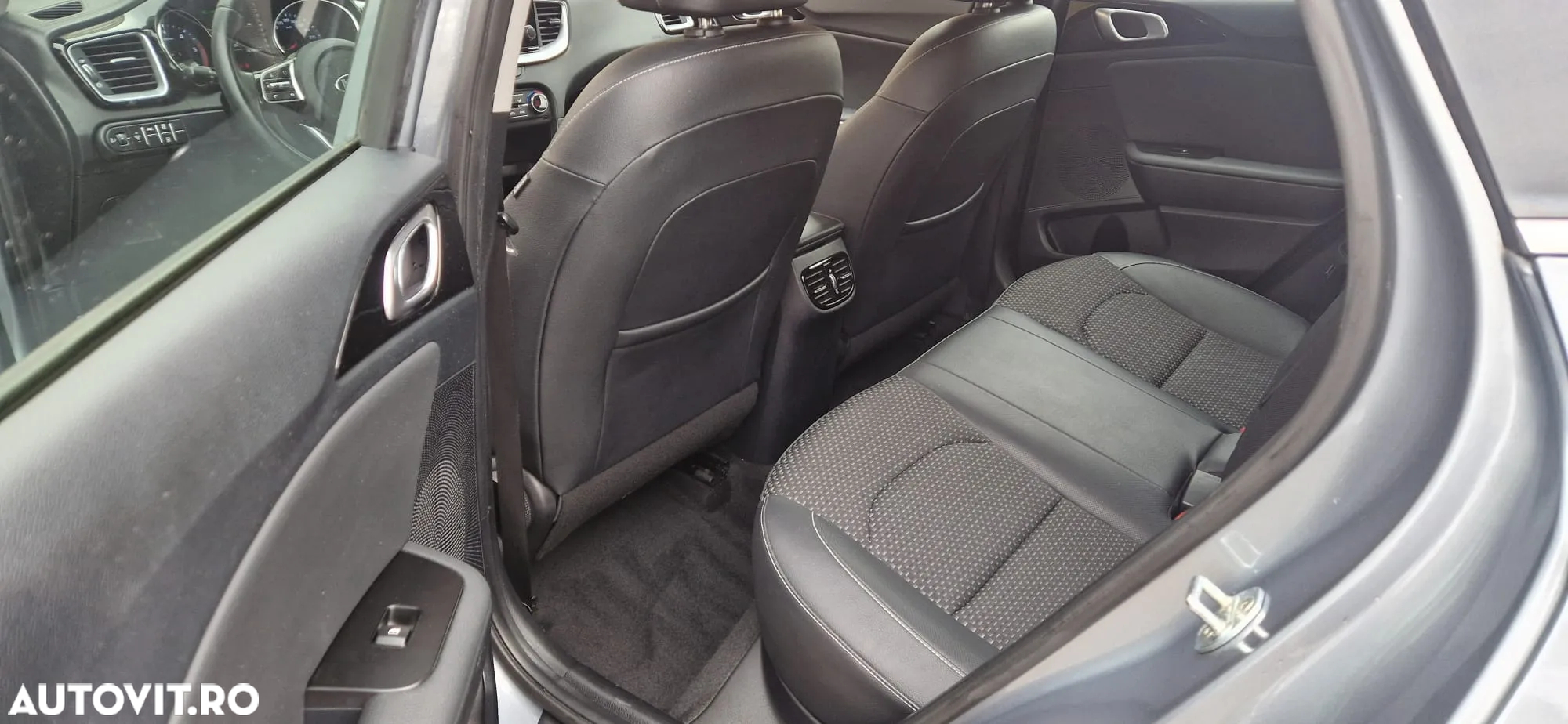 Kia XCeed 1.6 DSL 6MT Style - 10