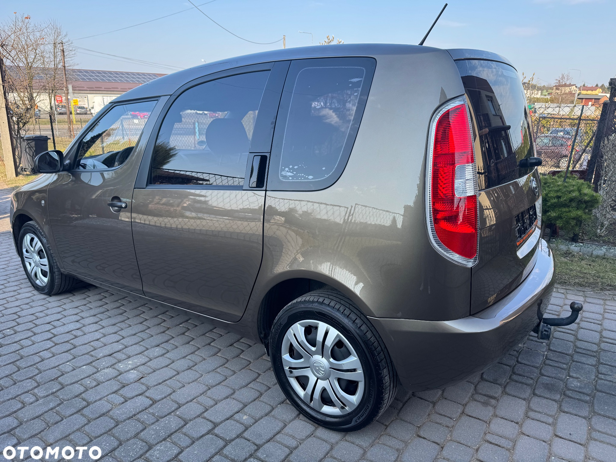 Skoda Roomster 1.4 MPI PLUS EDITION - 35