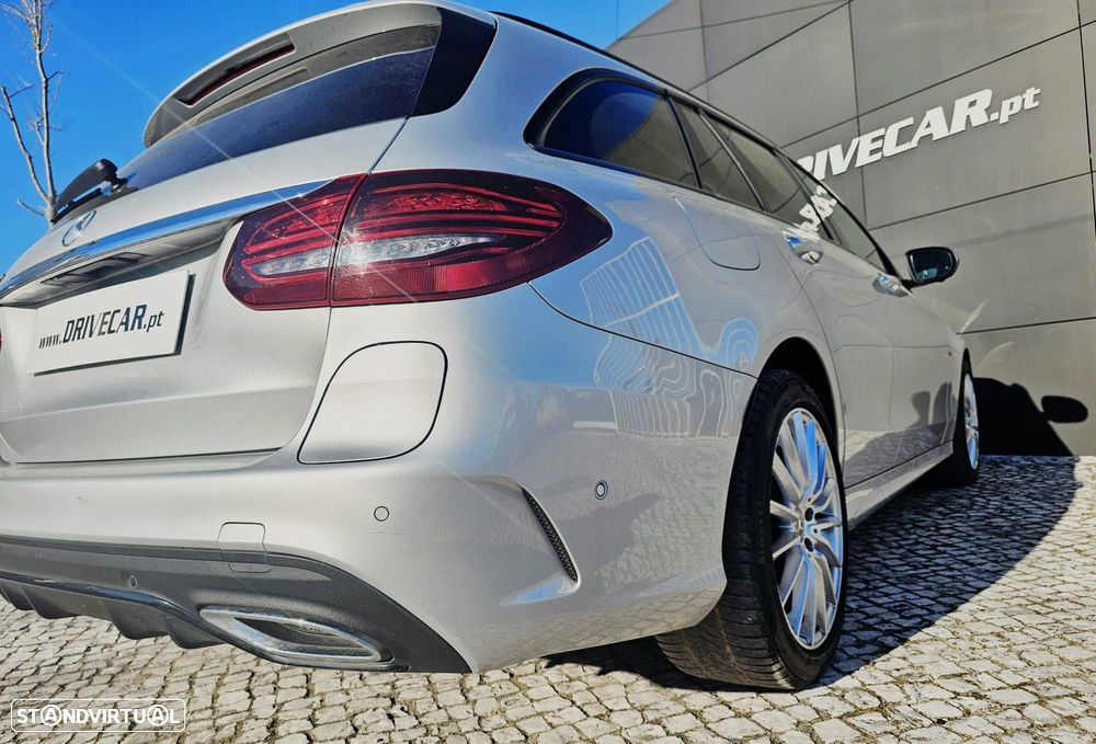 Mercedes-Benz C 300 - 10