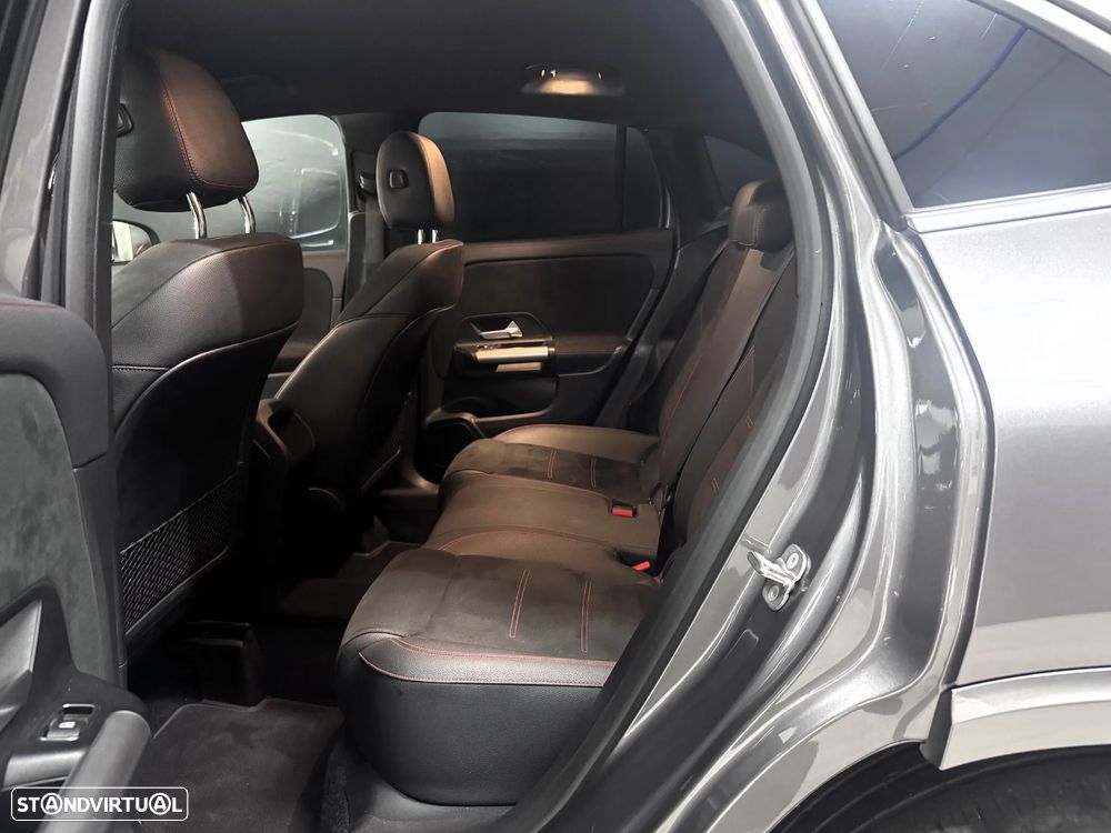 Mercedes-Benz GLA 180 d AMG Line - 10