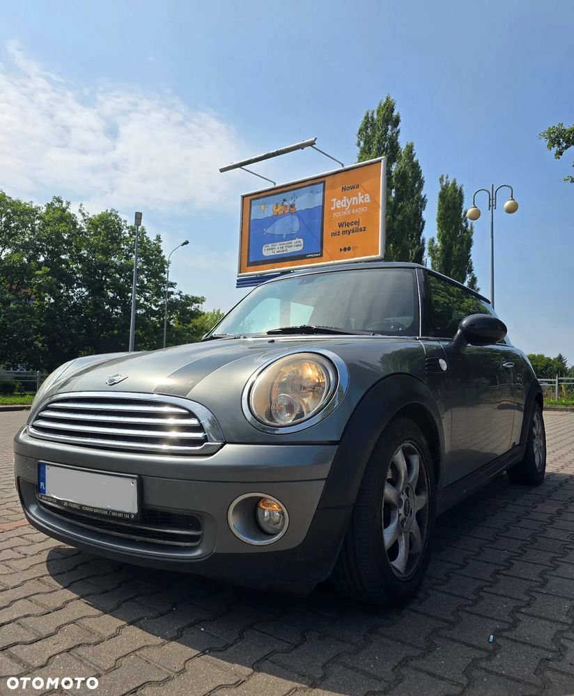 MINI Cooper Standard - 1