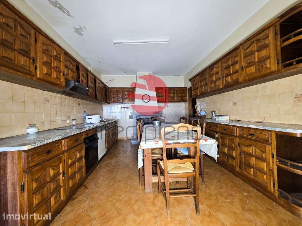 MORADIA T7 C/ GARAGEM - Grande imagem: 5/30