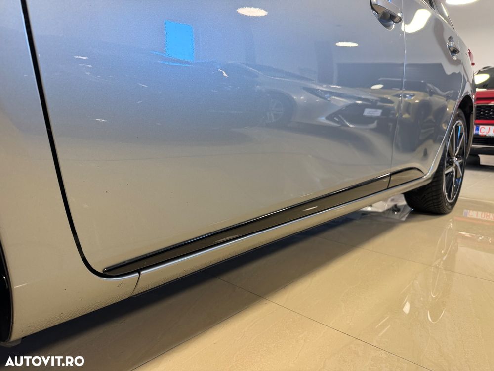 Toyota Auris 1.8 VVT-i Hybrid Automatik Touring Sports Team Deutschland - 30