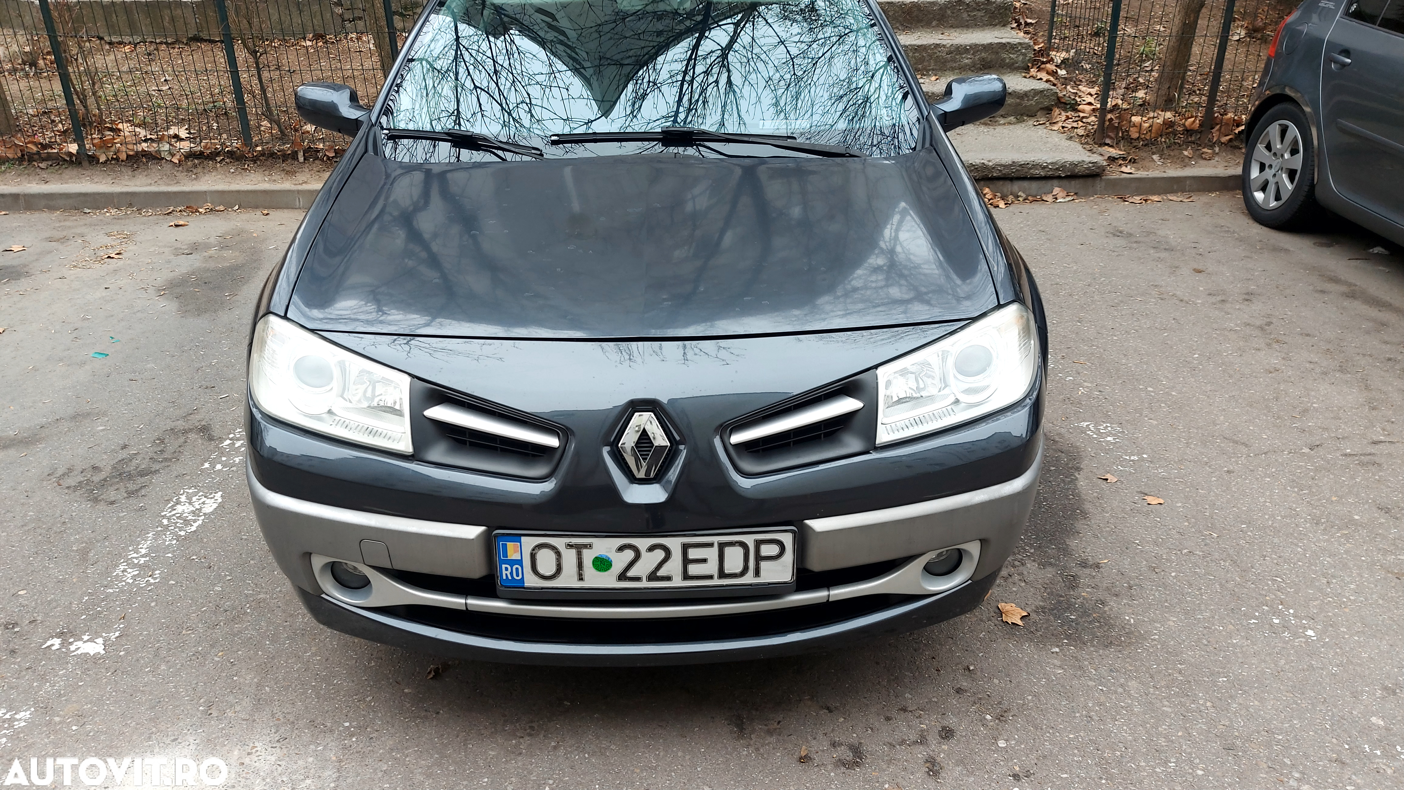 Renault Megane II Sedan 1.6 Authentique - 2