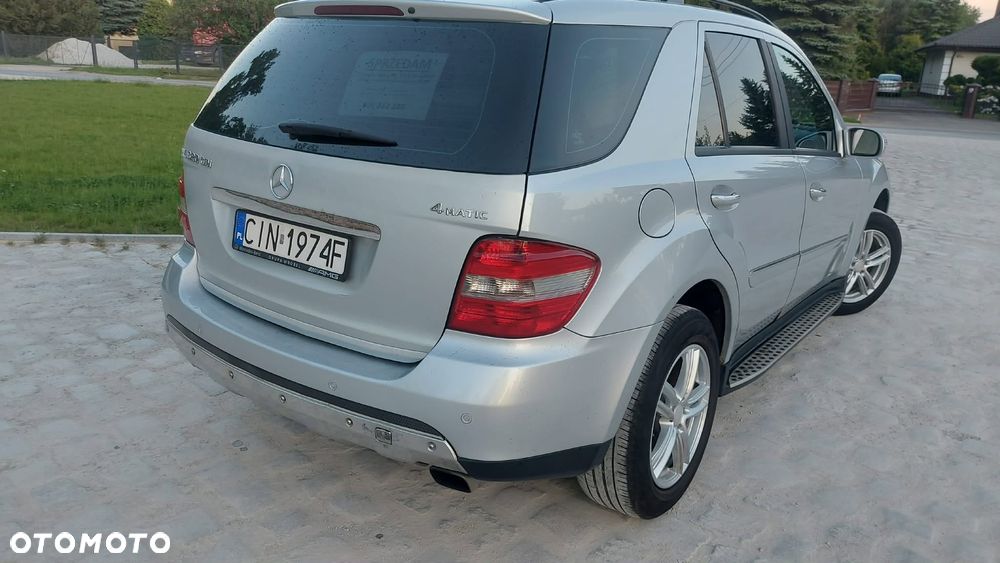 Mercedes-Benz ML - 8