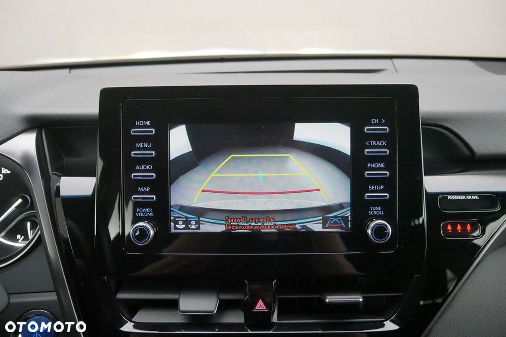 Toyota Camry 2.5 Hybrid Comfort CVT - 18