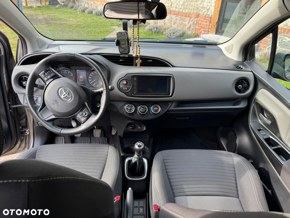 Toyota Yaris 1.5 Active - 9