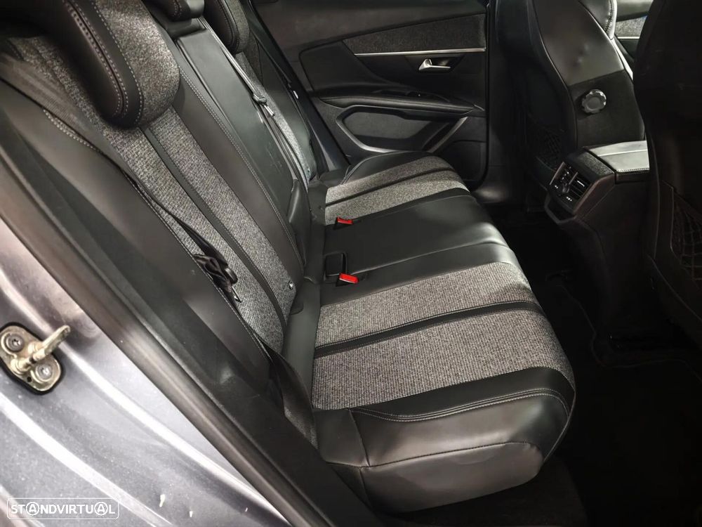 Peugeot 3008 1.2 PureTech Allure Pack - 21