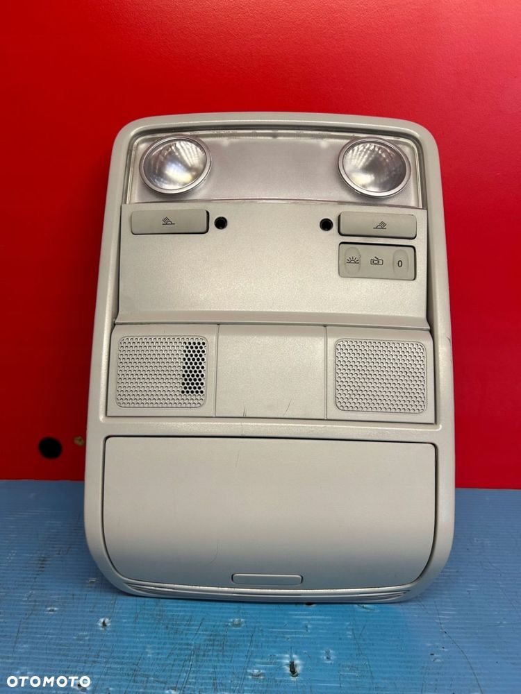 LAMPKA OŚWIETLENIE KABINY VW VOLKSWAGEN GOLF 5 V KOMBI 3C0867489C - 1