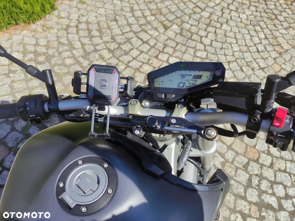 Yamaha MT - 2