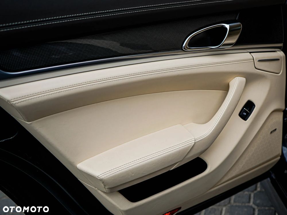 Porsche Panamera - 29