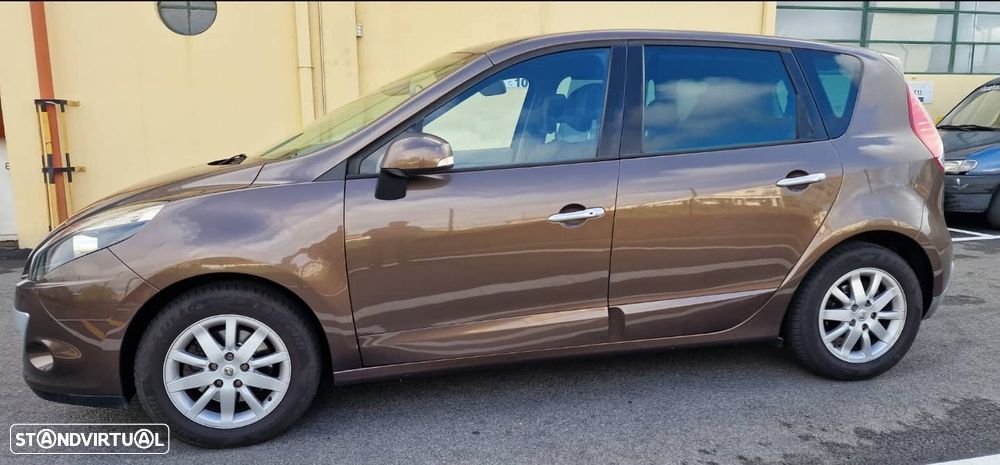 Renault Scénic 1.5 dCi Luxe - 7