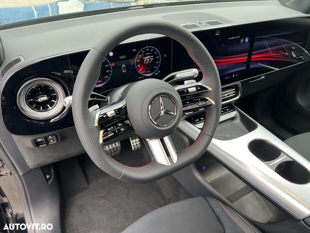 Mercedes-Benz GLB - 12