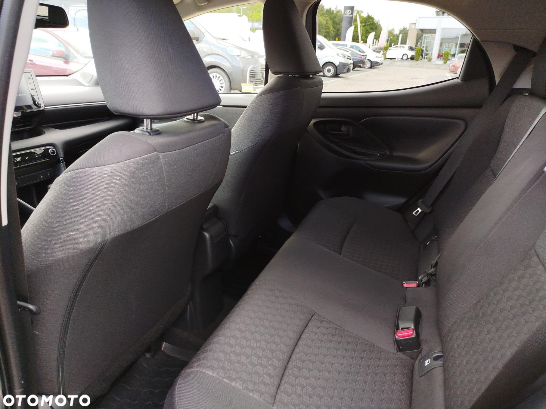 Toyota Yaris - 15
