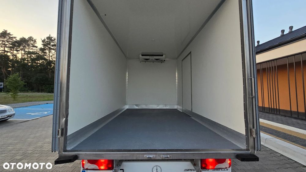 Mercedes-Benz SPRINTER 316 CDI 907❗❗NOWY MODEL / CHŁODNIA-MROŹNIA 7 PALET / -32*C +25*C / AGREGAT THERMOKING / ZASILANIE ZEWNETRZNE 230V / ZABUDOWA IGLOPOL / SERWIS ASO / SALON POLSKA / 1 WŁAŚCICIEL / JAK NOWY ❗❗ - 6