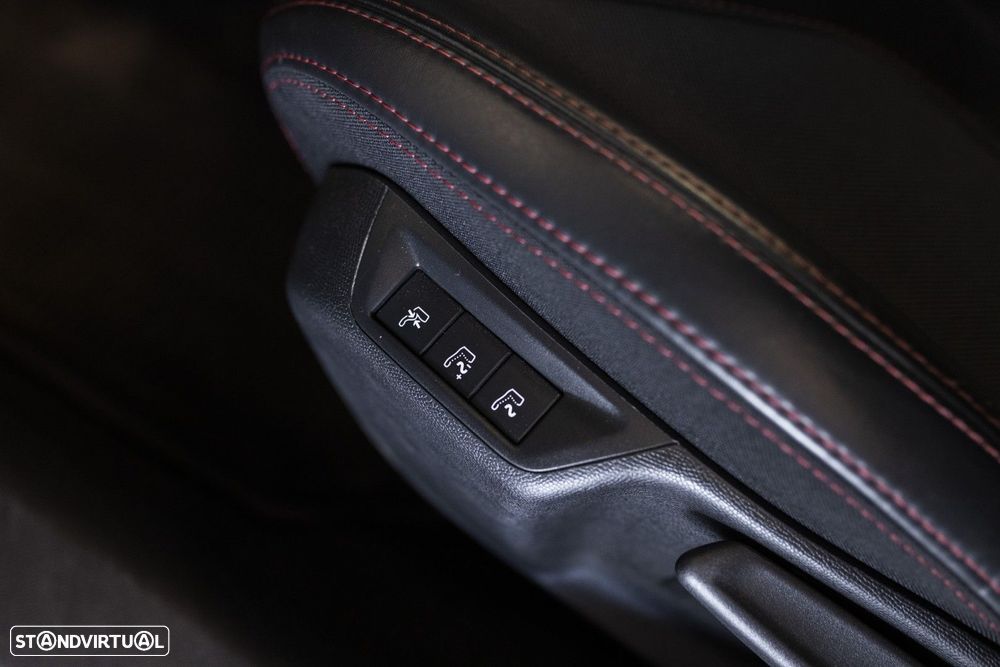 Peugeot 308 1.6 e-THP GTi - 15