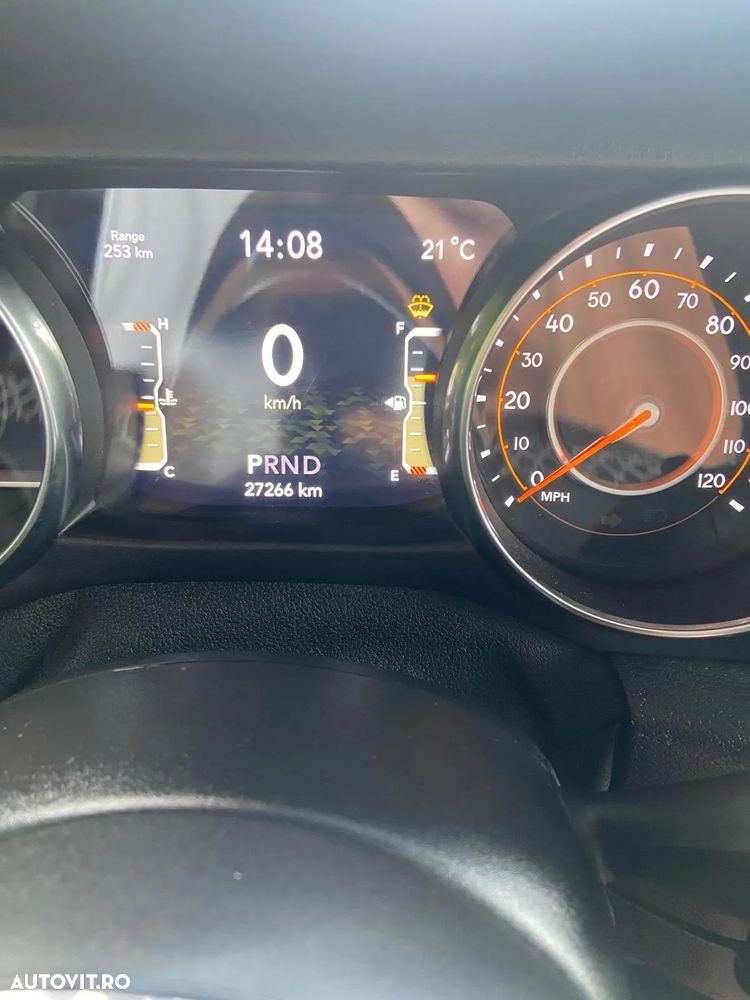 Jeep Wrangler Unlimited 2.0 Turbo AT8 Sahara - 10