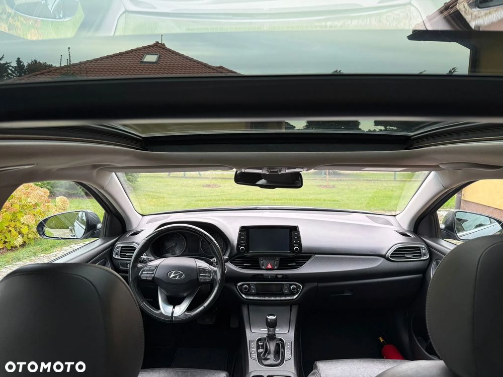 Hyundai i30 1.6 CRDi BlueDrive Premium DCT - 23