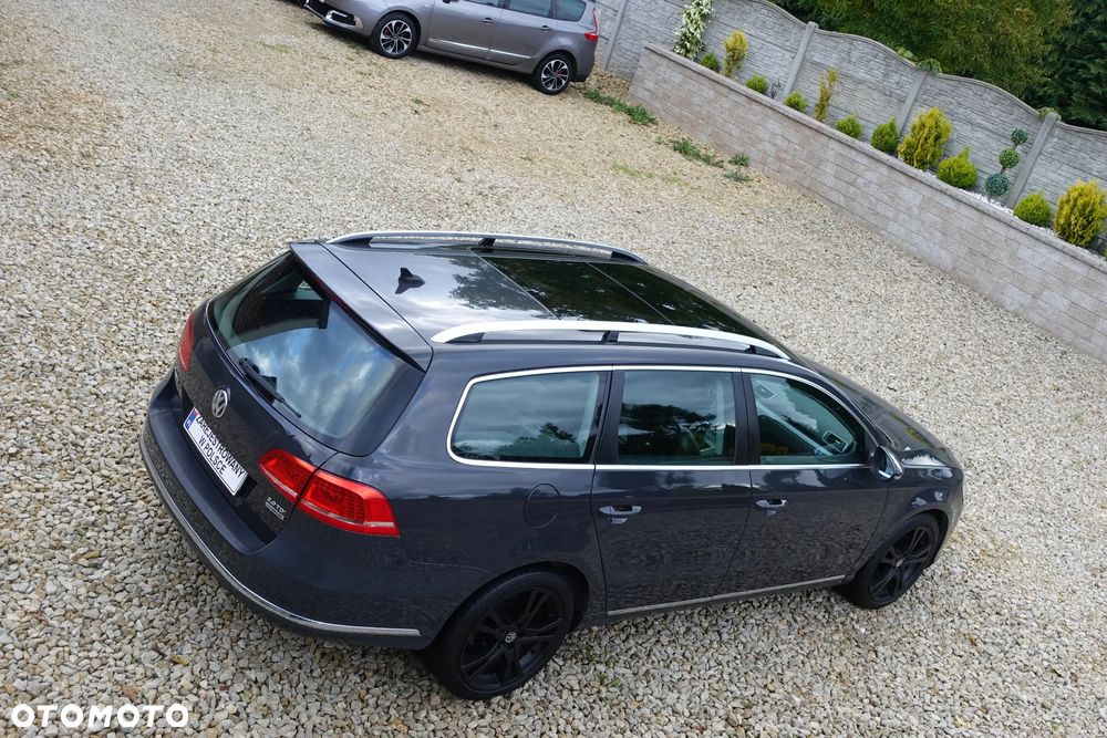 Volkswagen Passat - 13