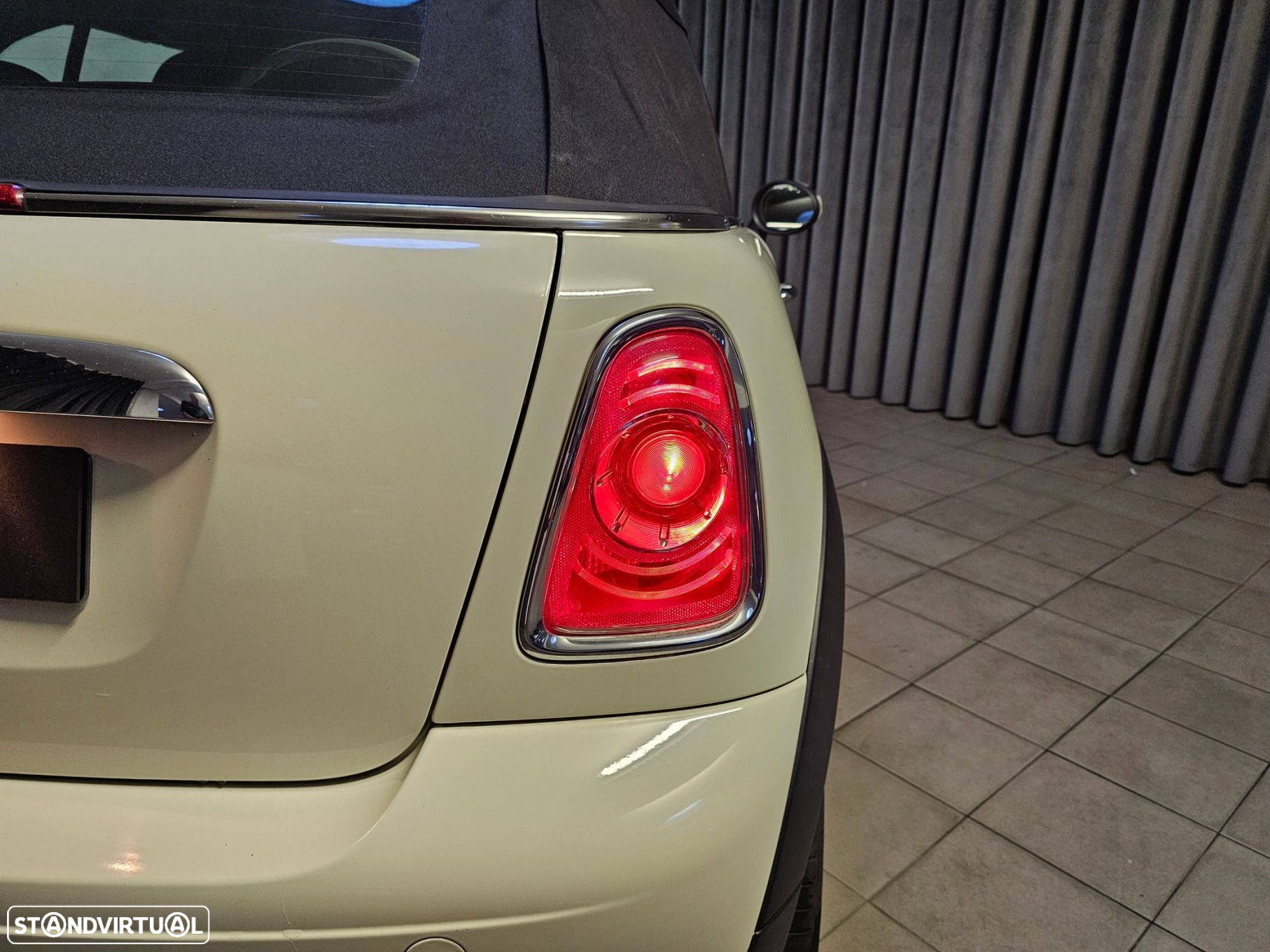 MINI Cabrio Cooper D - 32