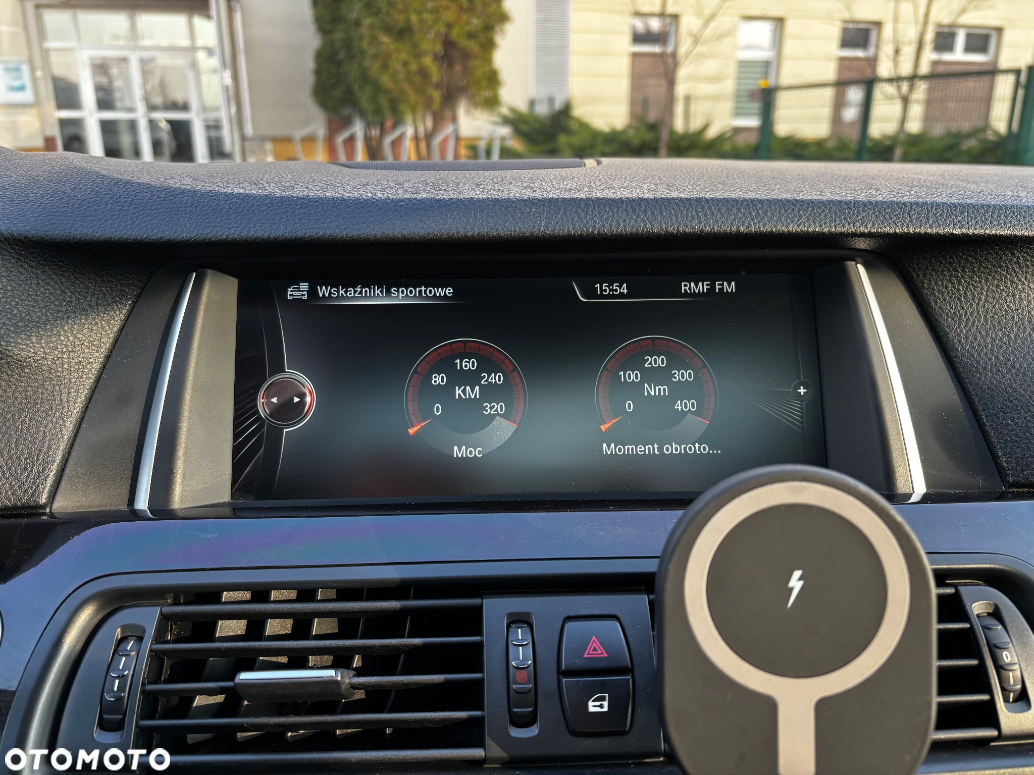 BMW Seria 5 535i xDrive - 23