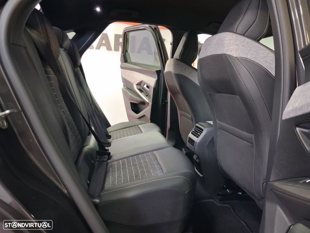 Peugeot 3008 1.2 Hybrid Allure e-DCS6 - 13