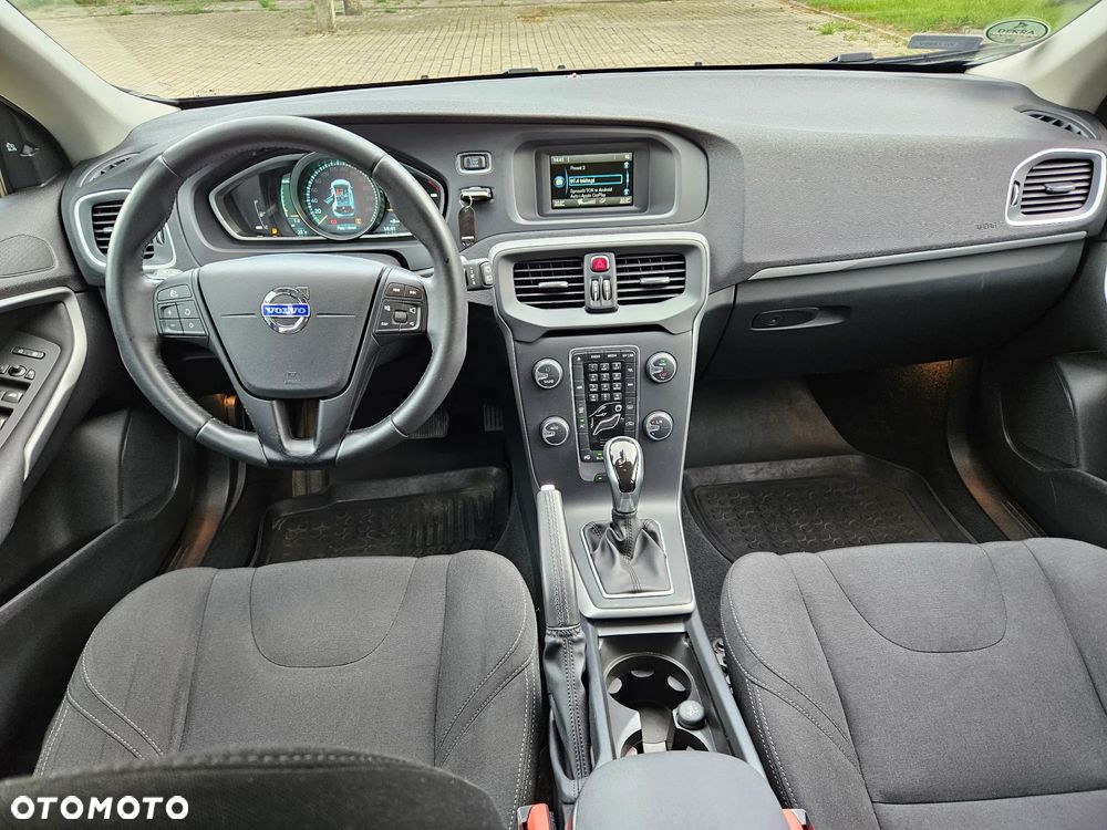 Volvo V40 T4 Kinetic - 17