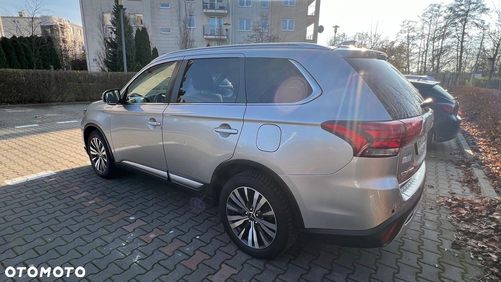 Mitsubishi Outlander 2.0 Intense 4WD CVT - 8