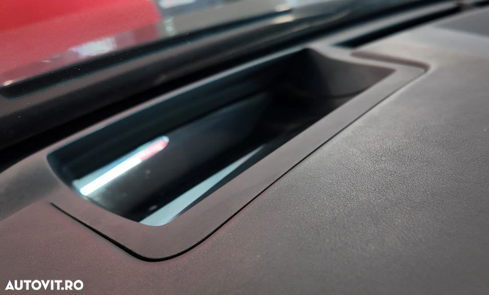 Lexus UX 250h 2.0L HEV 20H- (178 HP) 4X4 CVT Special Edition - 13