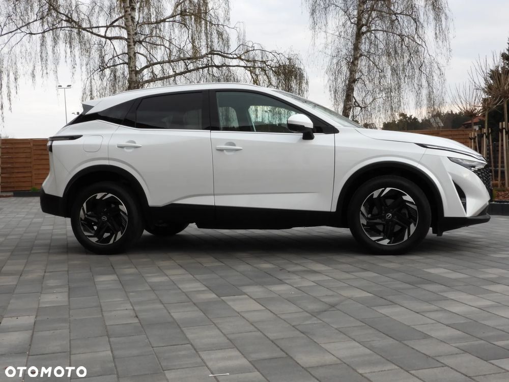 Nissan Qashqai 1.3 DIG-T N-Connecta DCT - 27