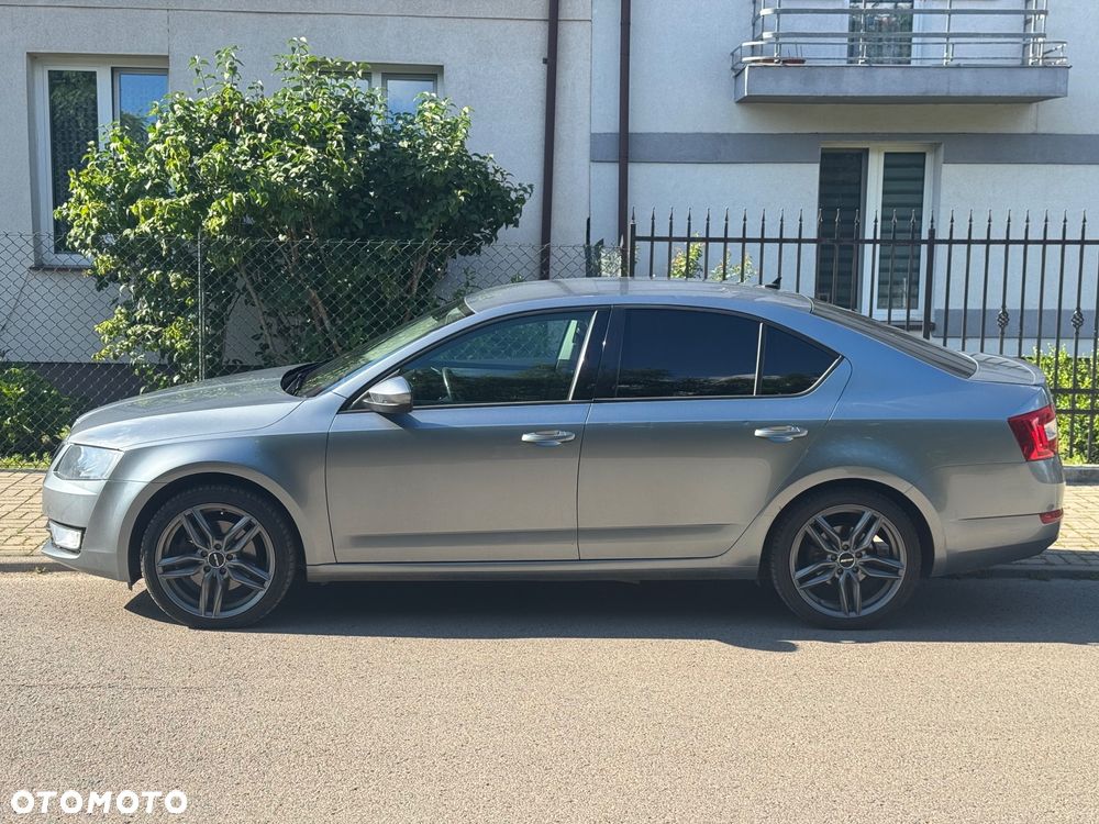 Skoda Octavia 1.8 TSI Ambition DSG - 6