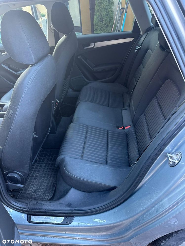 Audi A4 Avant 2.0 TDI Multitronic - 8